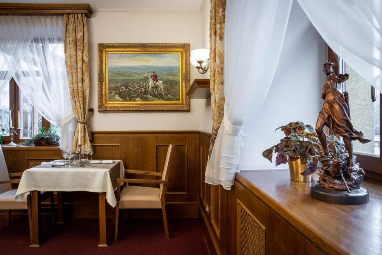 Valašské Meziříčí Hotel Abacie & Wellness מראה חיצוני תמונה