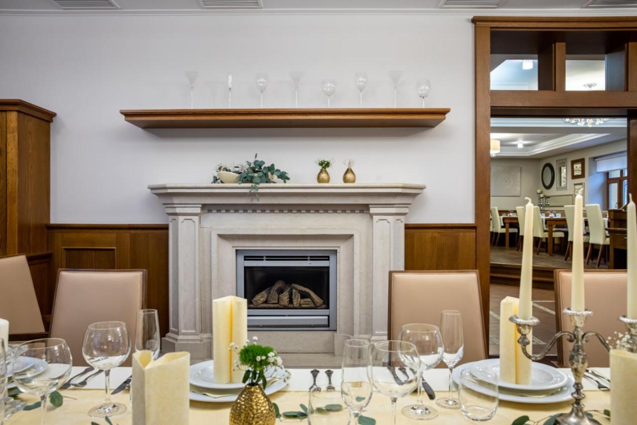 Valašské Meziříčí Hotel Abacie & Wellness מראה חיצוני תמונה