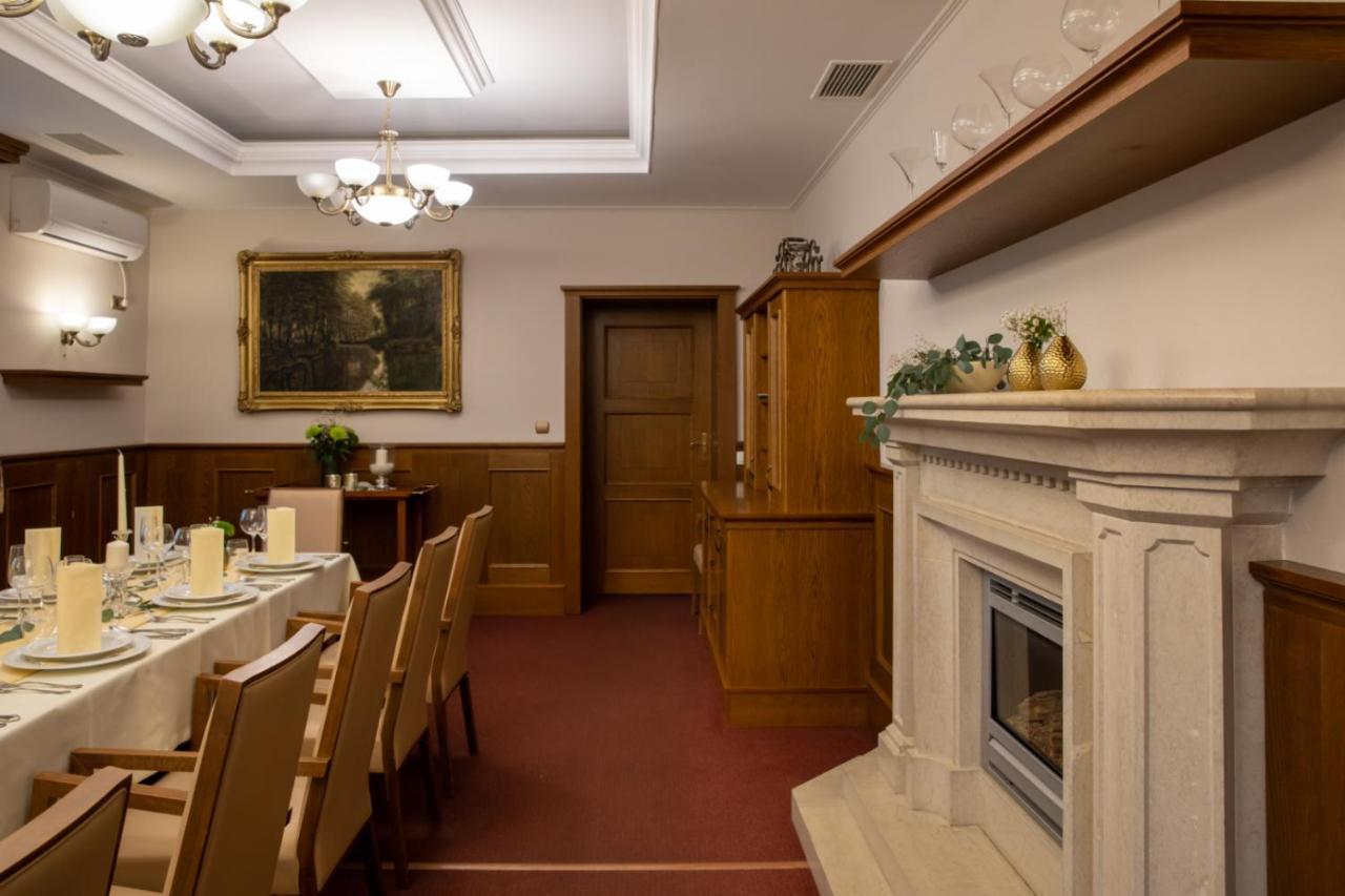 Valašské Meziříčí Hotel Abacie & Wellness מראה חיצוני תמונה